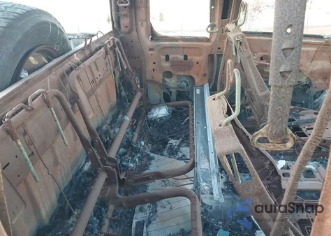 2011 Chevrolet Silverado 1500 Lt z USA, uszkodzony, nr VIN 1GCRCSE01BZ449401